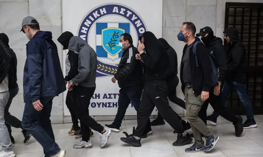 Δολοφονία Λυγγερίδη: Διώξεις για 28 κακουργήματα και πλημμελήματα στους 67 συλληφθέντες